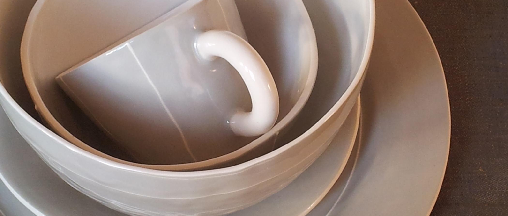 VIT tableware, modern pottery, mug, small bowl, large bowl, dinner plate, salad plate, kri kri studio Seattle