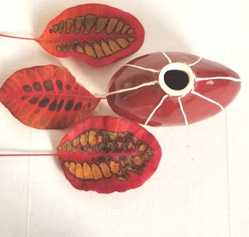 Round bud vase, ruby